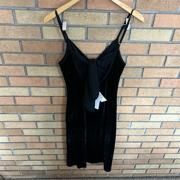 NWT Band of the Free Girl Crush Black Velvet Slit Strappy Midi Dress Size Small - Picture 4 of 8